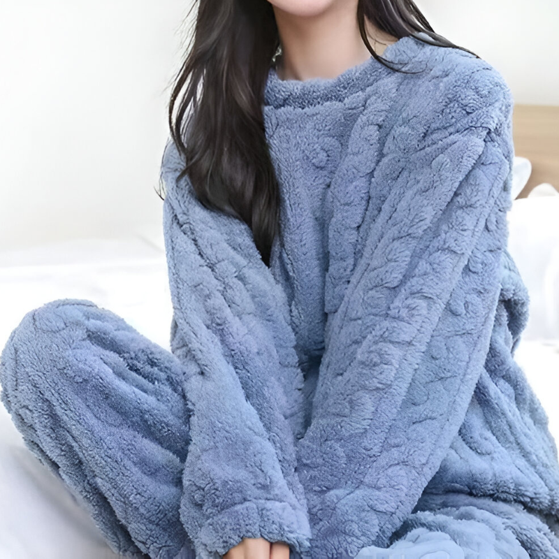 LYDVEIG | FLEECE PYJAMASSETTET FOR KVINTER