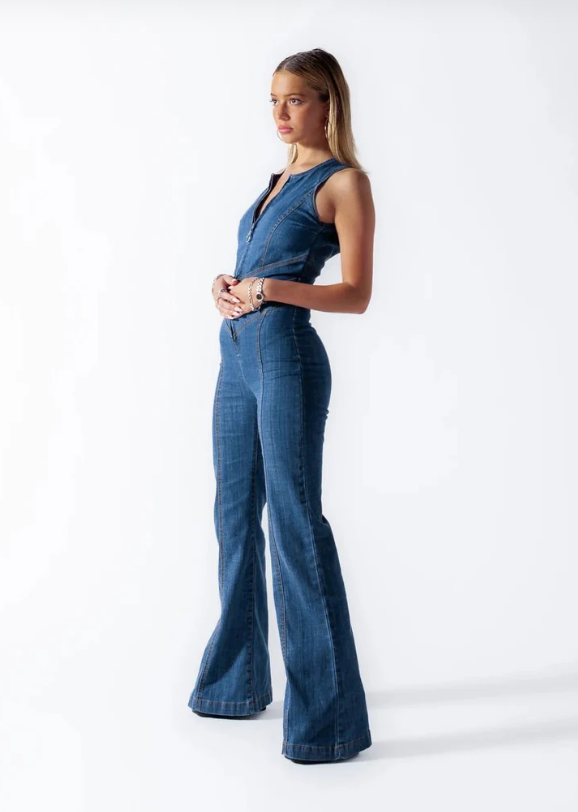 OLIVIA | RYGGLØS HJERTE DENIM JUMPSUIT